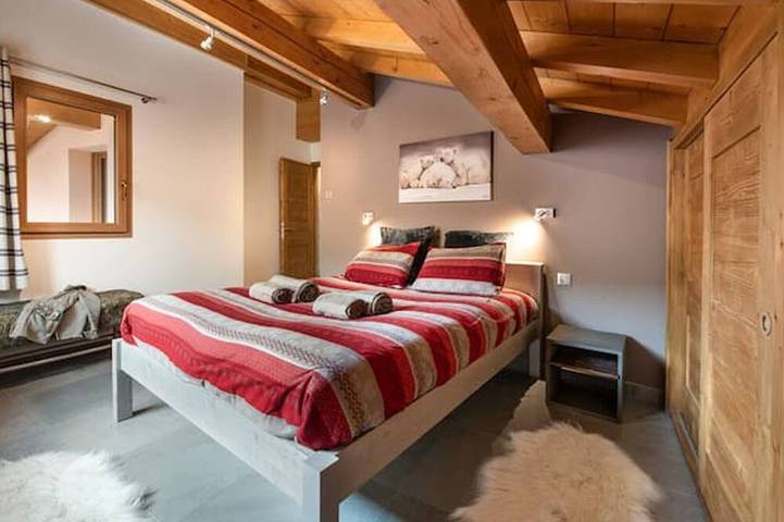 Gîte pour 12 personnes dans Longefoy - 4
