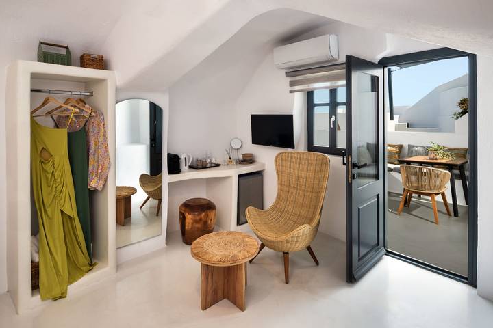 Apartamento vacacional entero, Amphora Helios Gem - Private Jacuzzi and Views in Acrotiri, Santorini
