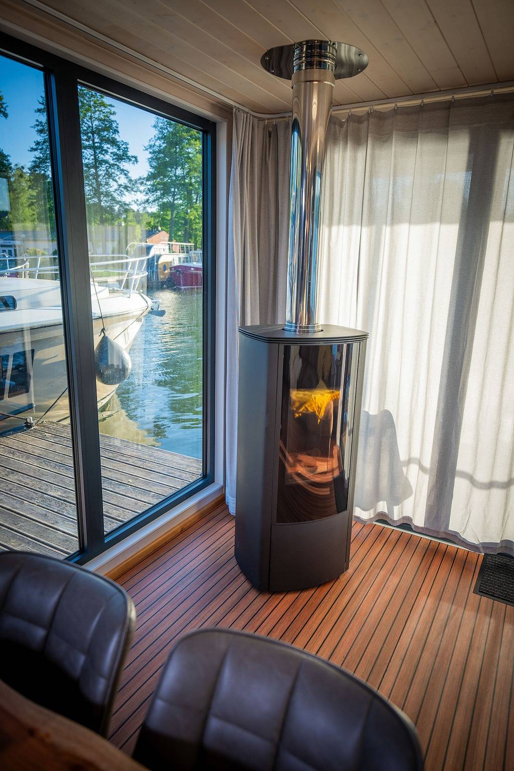 Romance sur l’eau : Miami Woma D13 – Votre paradis flottant ! in Röblinsee, Fürstenberg/Havel