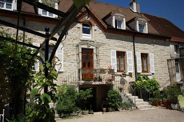 Chambre d’hôte pour 2 personnes, avec terrasse dans Côte-d'Or