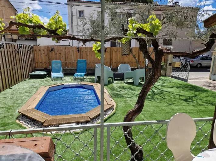 Location de vacances pour 8 personnes, avec terrasse et piscine à Monteux - 3
