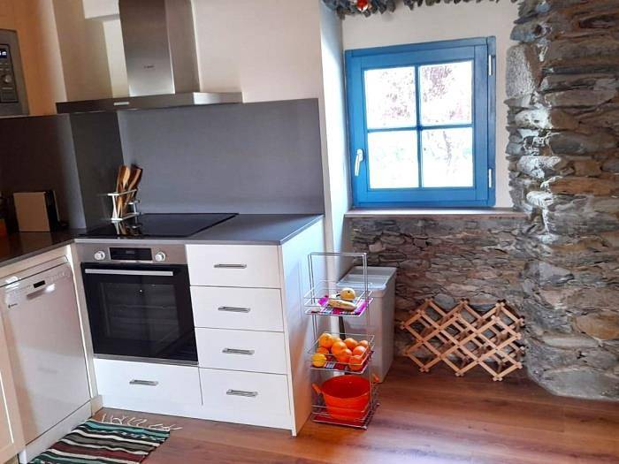 Entire holiday apartment, Apartment 2 rooms Center, Fireplace, Balcony, Views & Wi-Fi in Osséja, Parc naturel régional des Pyrénées catalanes