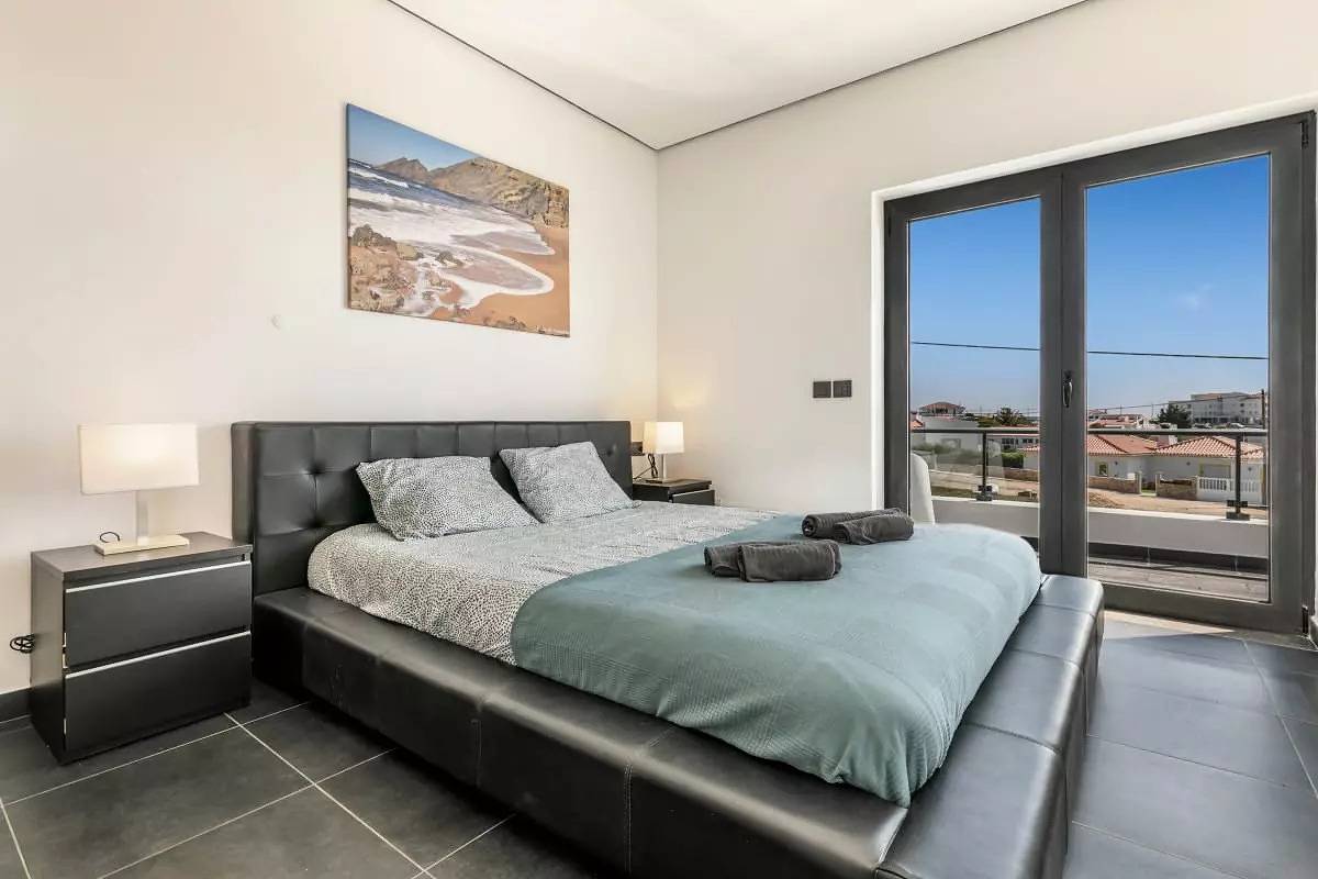 Häuser & Villen für 10 Personen in Arrifana, Aljezur