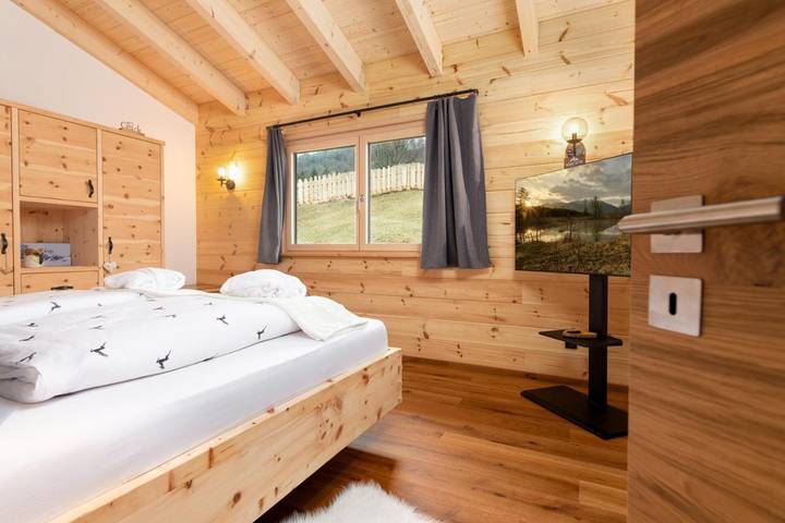 Ferienwohnung für 2 Personen, mit Terrasse und Pool sowie Sauna und Ausblick in Wallgau - 3