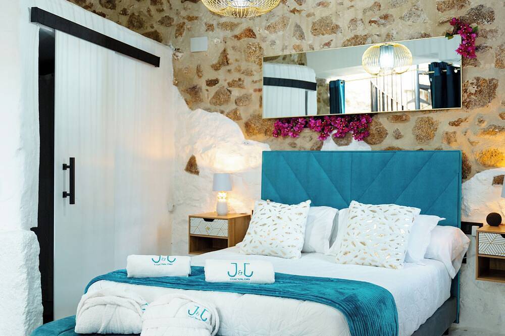 El Mirador de Montánchez Country House with Jacuzzi and Pool **** in Montánchez, Cáceres und Umgebung
