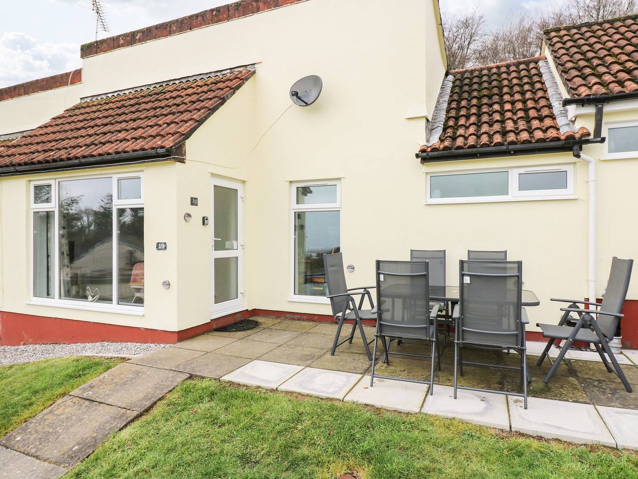 Manorcombe 19 in Tamar Valley Donkey Park