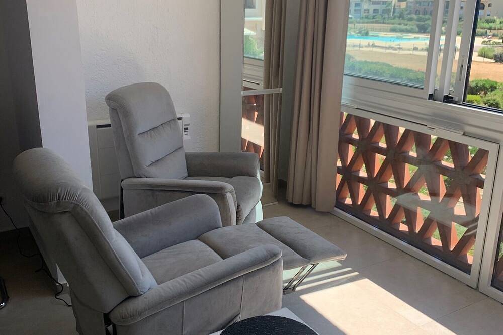 Appartement entier, Beach Tropez :  Charme et confort à deux pas de la plage, avec piscine in Gassin, Côte méditerranéenne (France)