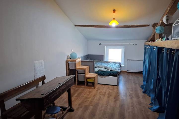 Location de vacances pour 8 personnes, avec jardin à Civrieux (Ain) - 3