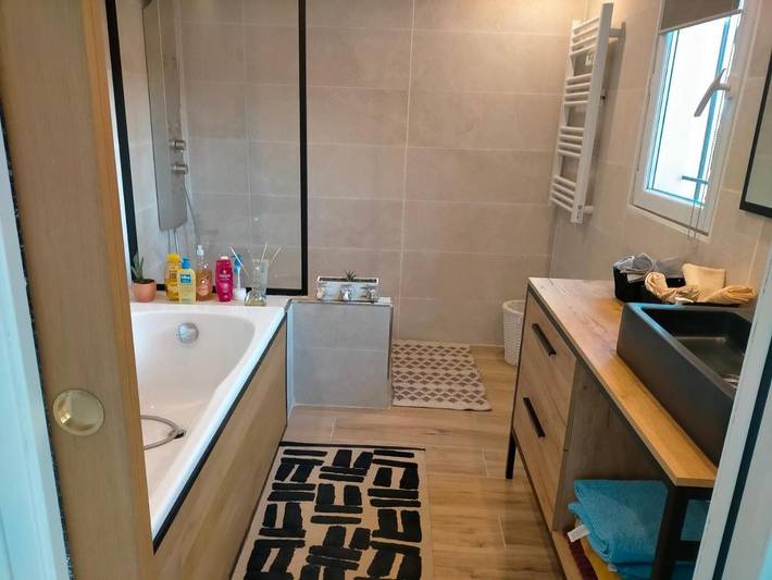 Gîte pour 2 personnes, avec jardin ainsi que vue et terrasse à Pignans - 2