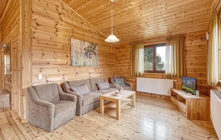 Garden Terrace Apartment in Fehrenbach in Fehrenbach, Masserberg