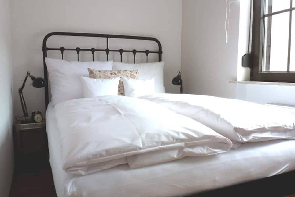 Ganze Wohnung, The Hidden Home, Appartement 2 mit Dachterrasse in Speyer, Rheinebene