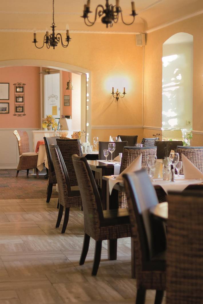 Hotel für 3 Personen, mit Terrasse in Lieser - 2