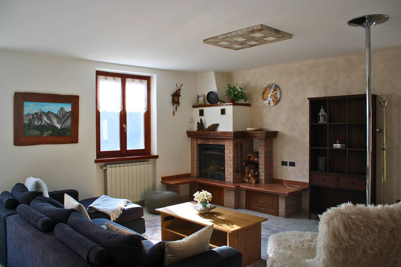 Ganze Wohnung, Apartment 'The Wild Deer Retreat' mit Bergblick und Balkon in Schilpario, Bergamo Provinz