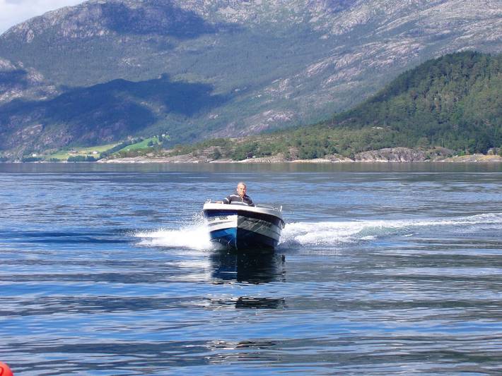 Tolle Ferienhütte Norwegen, im Hardanger Fjordpanorma, Motorboot 20 Ps mietbar in Hardangerfjord