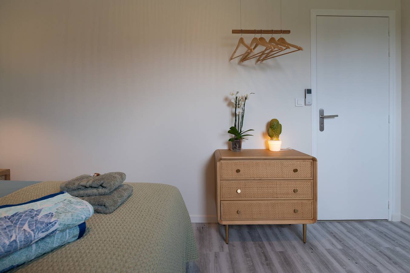 Habitación 'Houat' con terraza compartida, Wi-Fi y aire acondicionado in Ploeren, Côte des Mégalithes