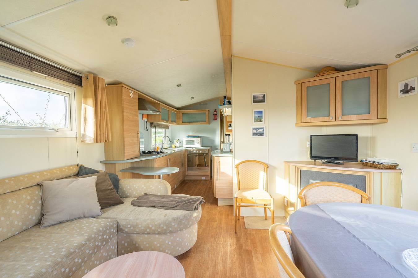 Mobil-home '40 m², Proche de la Mer' avec Terrasse Privée et Jardin Privatif in Saint-Nazaire-sur-Charente, Région de Rochefort