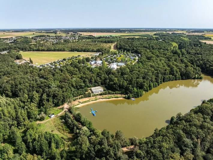 Mobil home pour 6 personnes, avec terrasse, animaux acceptés à Sainte-Catherine-de-Fierbois - 3