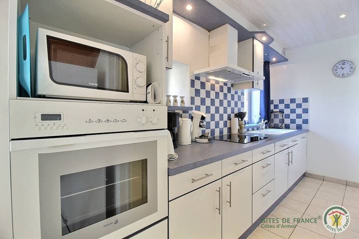 Gîte pour 4 personnes, avec jardin et terrasse à Pleumeur-Bodou - 3