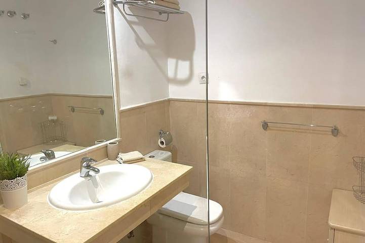 Entire apartment, El Manantial de Santa Maria, Elviria in Elviria, Marbella
