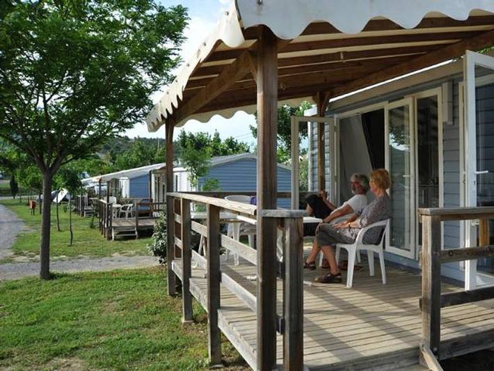 Mobil home pour 4 personnes, avec bassin pour enfant, animaux acceptés à Labeaume - 3