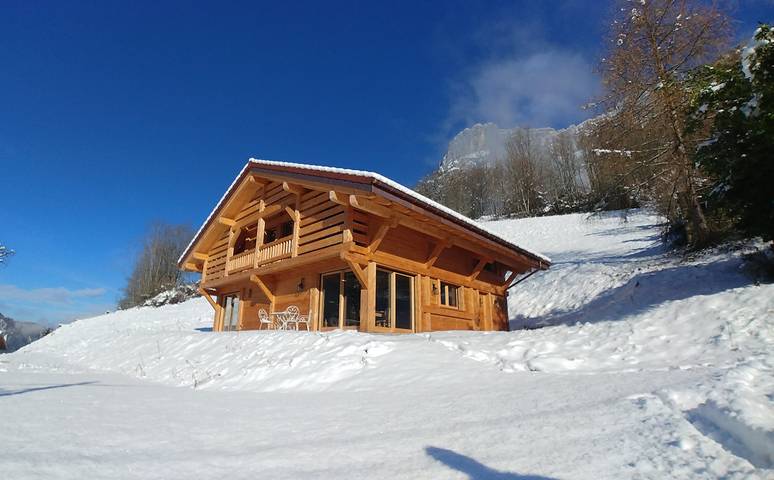 Maison de campagne pour 4 personnes, avec jardin et terrasse à Le Petit-Bornand-les-Glières