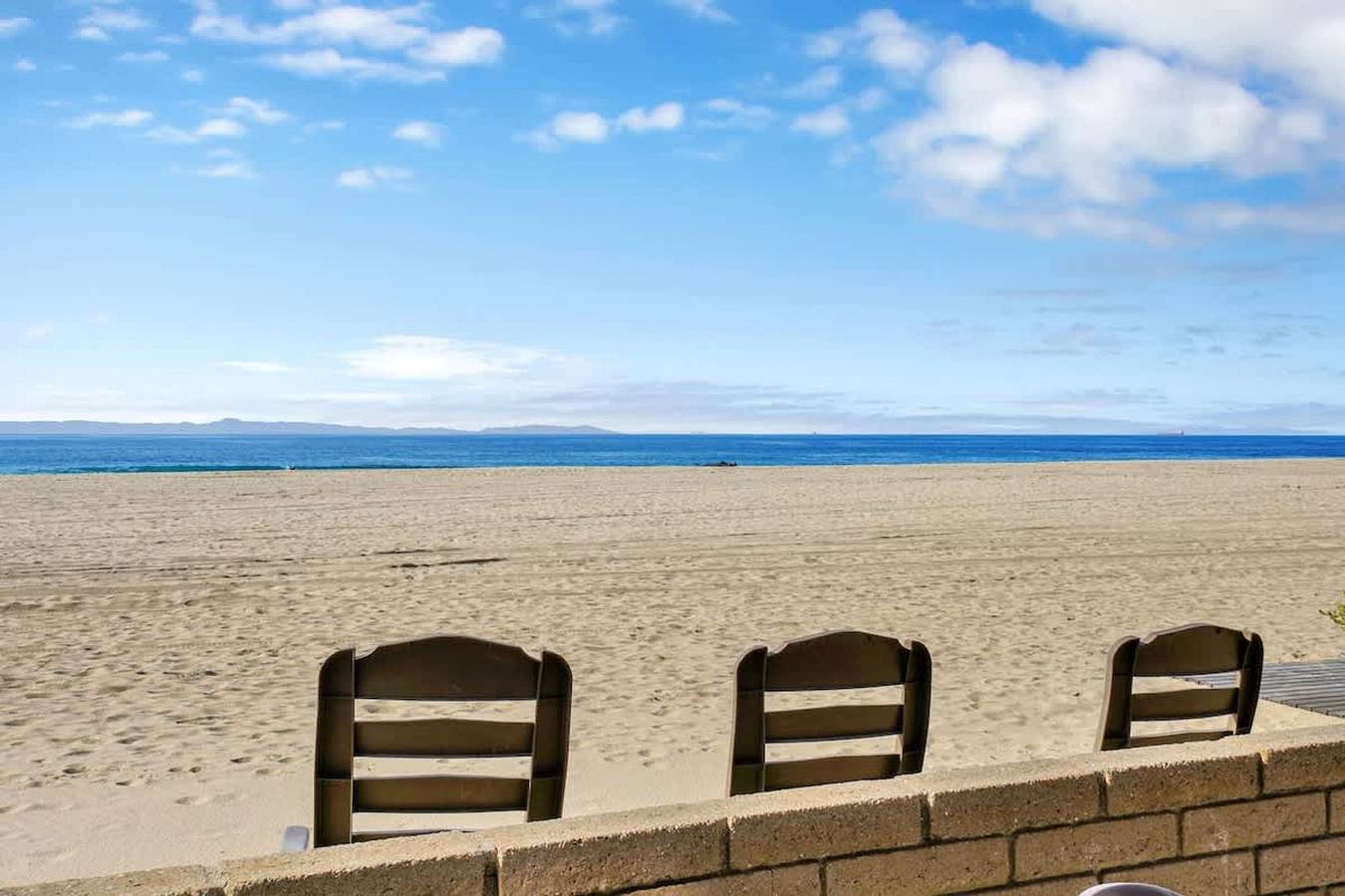 Oceanfront w  Large Patio On The Sand in Newport Beach, Condado de Orange