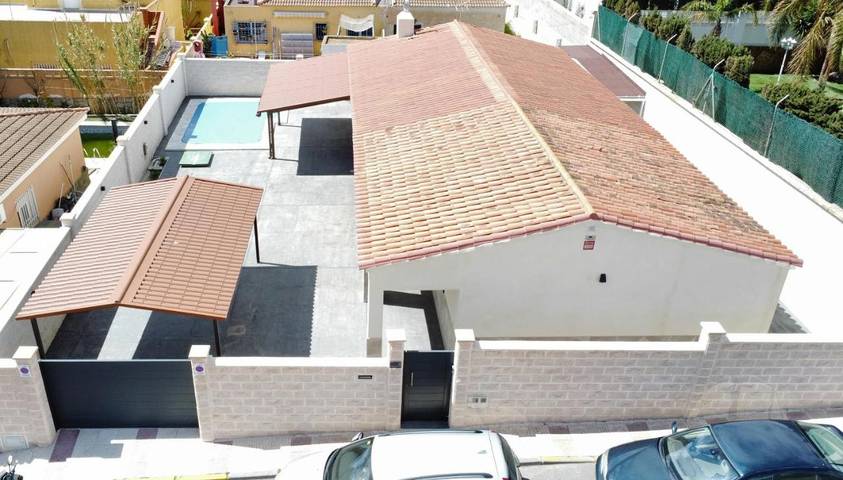 Casa rural para 8 personas, con Terraza y Jardín además de Piscina y Vistas en Felix - 2