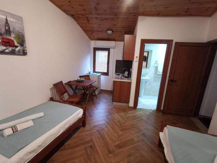 Maison d’hôte pour 5 personnes, avec terrasse et vue dans Bar - 4