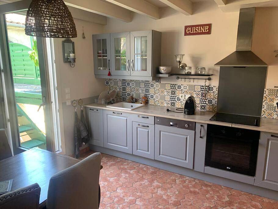 Appartement entier, Three-Bedroom Apartment in Mirepoix, Ariège