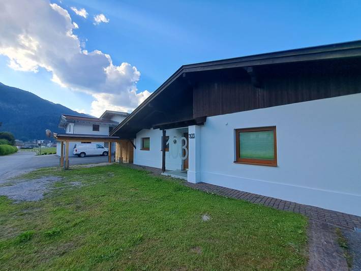 Ferienwohnung für 2 Personen, mit Terrasse und Garten sowie Ausblick