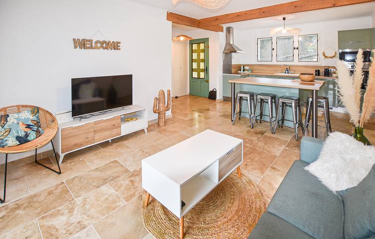 Location de vacances pour 4 personnes, avec terrasse ainsi que piscine et jardin à Mazan - 3