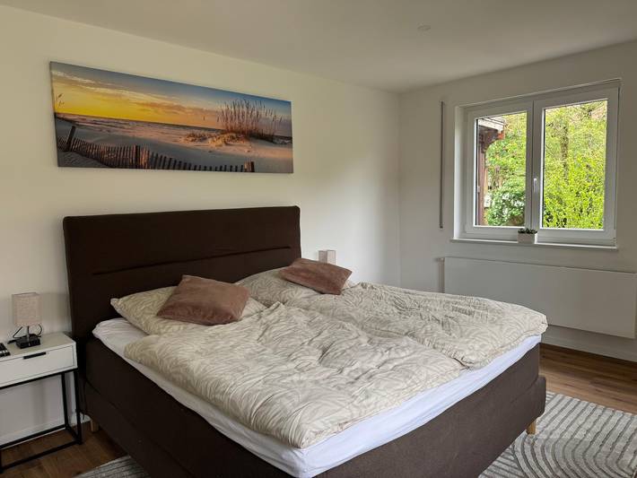 Ganze Wohnung, Ferienwohnung Franken Weiß "Franken Auszeit" - Moderne Ferienwohnung mit Wintergarten in Bad Staffelstein, Oberes Maintal - Coburger Land