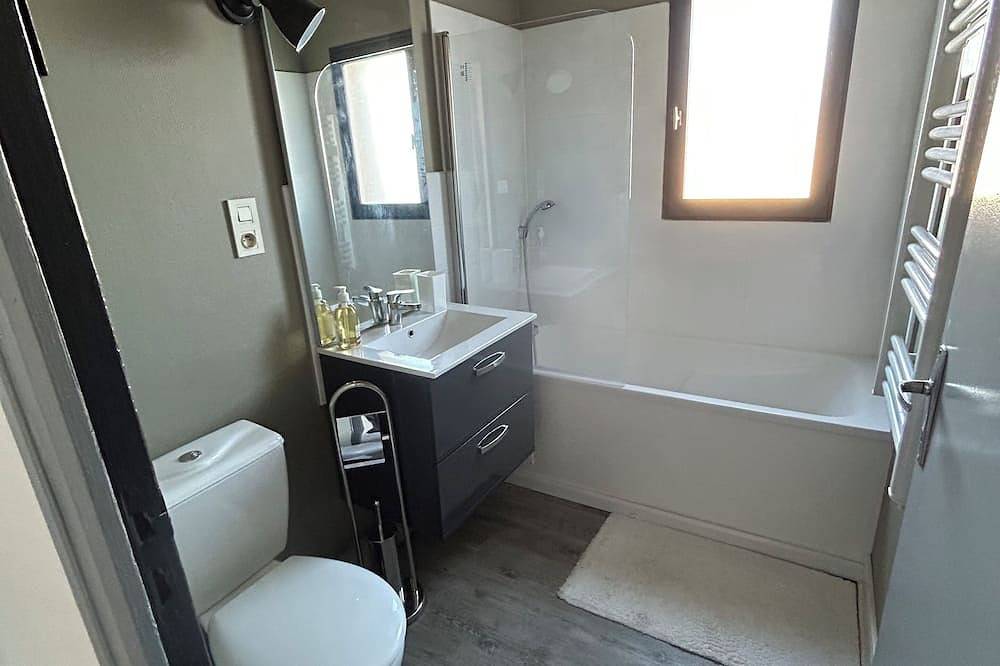 House & terrace - 2 steps from Stade de l'Aube in Troyes, Aube