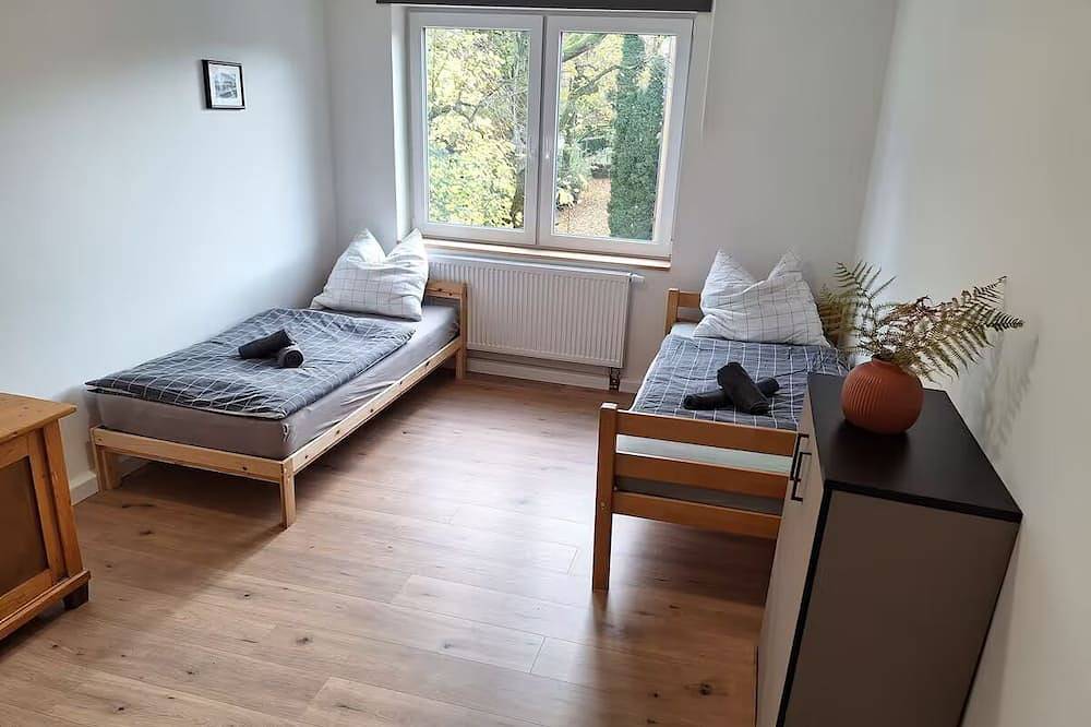 Ganze Wohnung, Apt.3: Voll ausgestattet 4 Schlafzimmer 8 Personen in Hagen, Ruhrgebiet