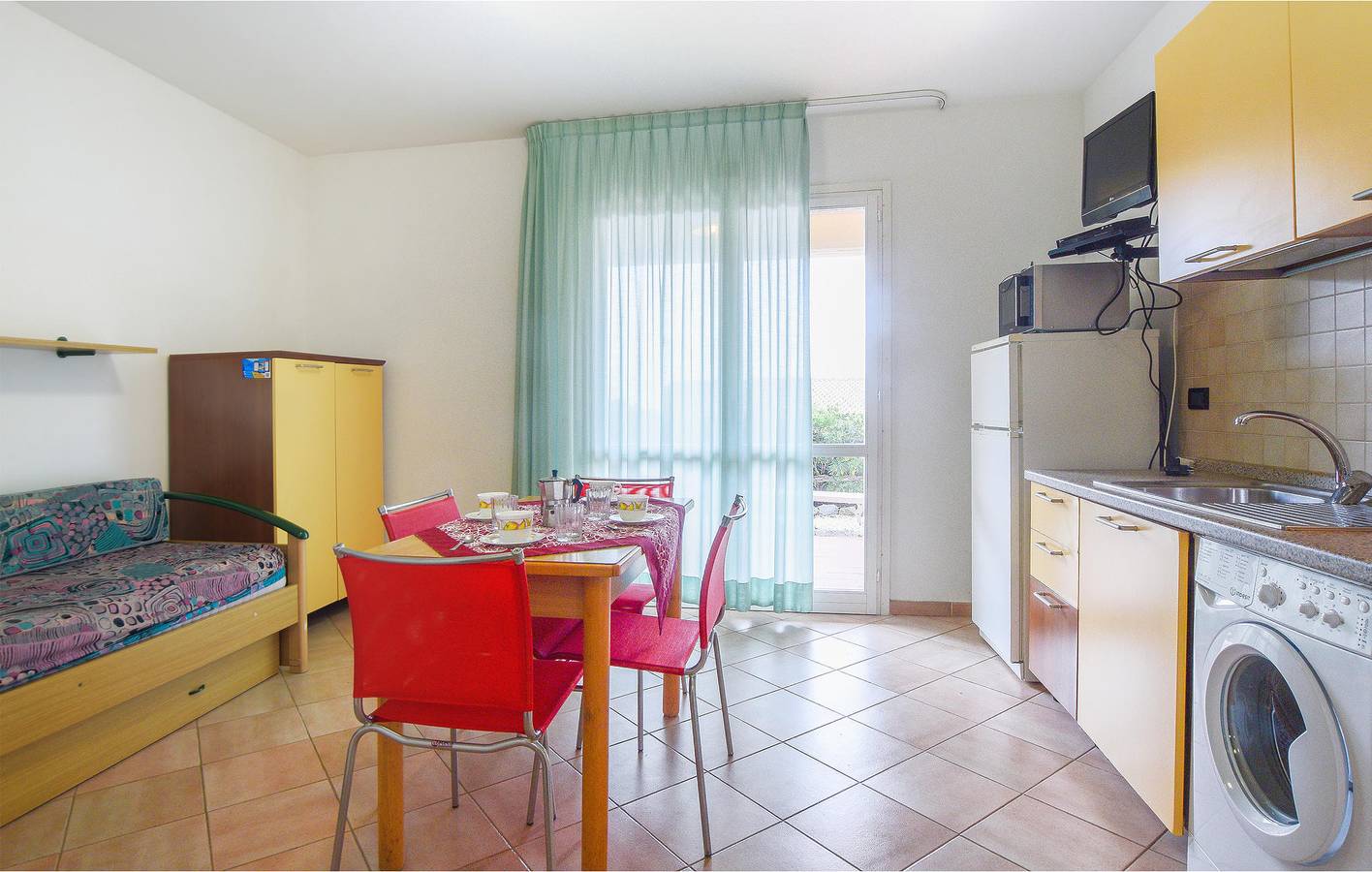 Ganze Ferienwohnung, Rückzugsort am Pool: Parkplatz, AC, Terrasse & WiFi in Nisportino, Rio nell'Elba