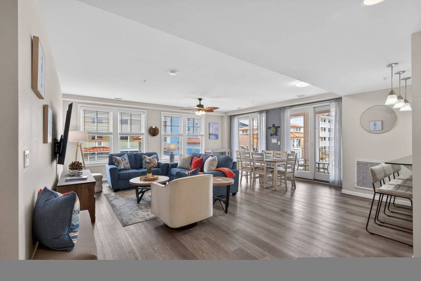 Geheel appartement, New Updated! Oceanfront Sanctuary, Sand and Sea 225a in Sandbridge Beach, Sandbridge