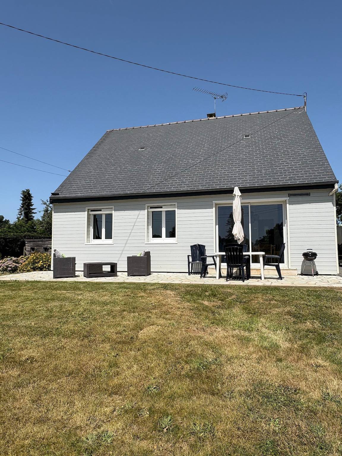 Maison de vacances 'Petite Maison de Kervenou' avec terrasse, jardin privés et Wi-Fi in Goudelin, Région de Guingamp