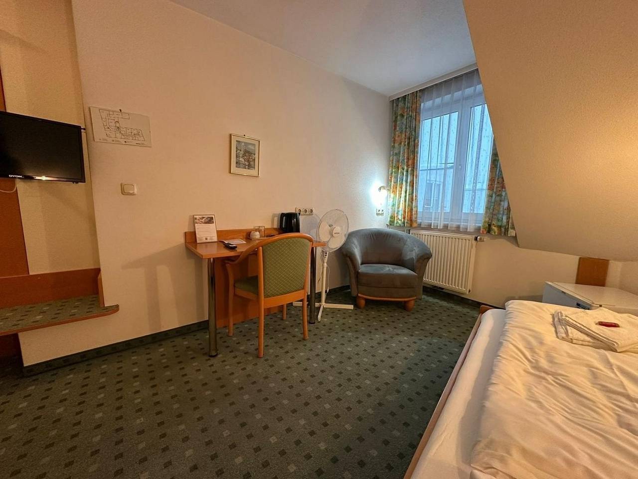 Mariazellerhof Room 205 in St. Pölten, Mostviertel Region
