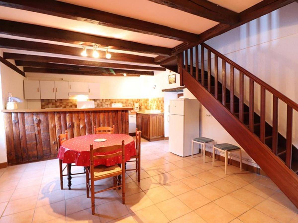 Gîte Marcolès, 3 pièces, 4 personnes - Fr-1-742-67 in Marcolès, Région d'Aurillac