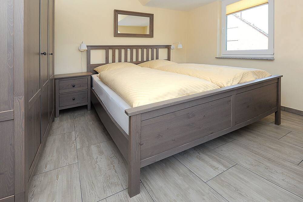 Ganze Wohnung, Besondere Aussicht - Ferienwohnung Deichblick in Bensersiel, Esens