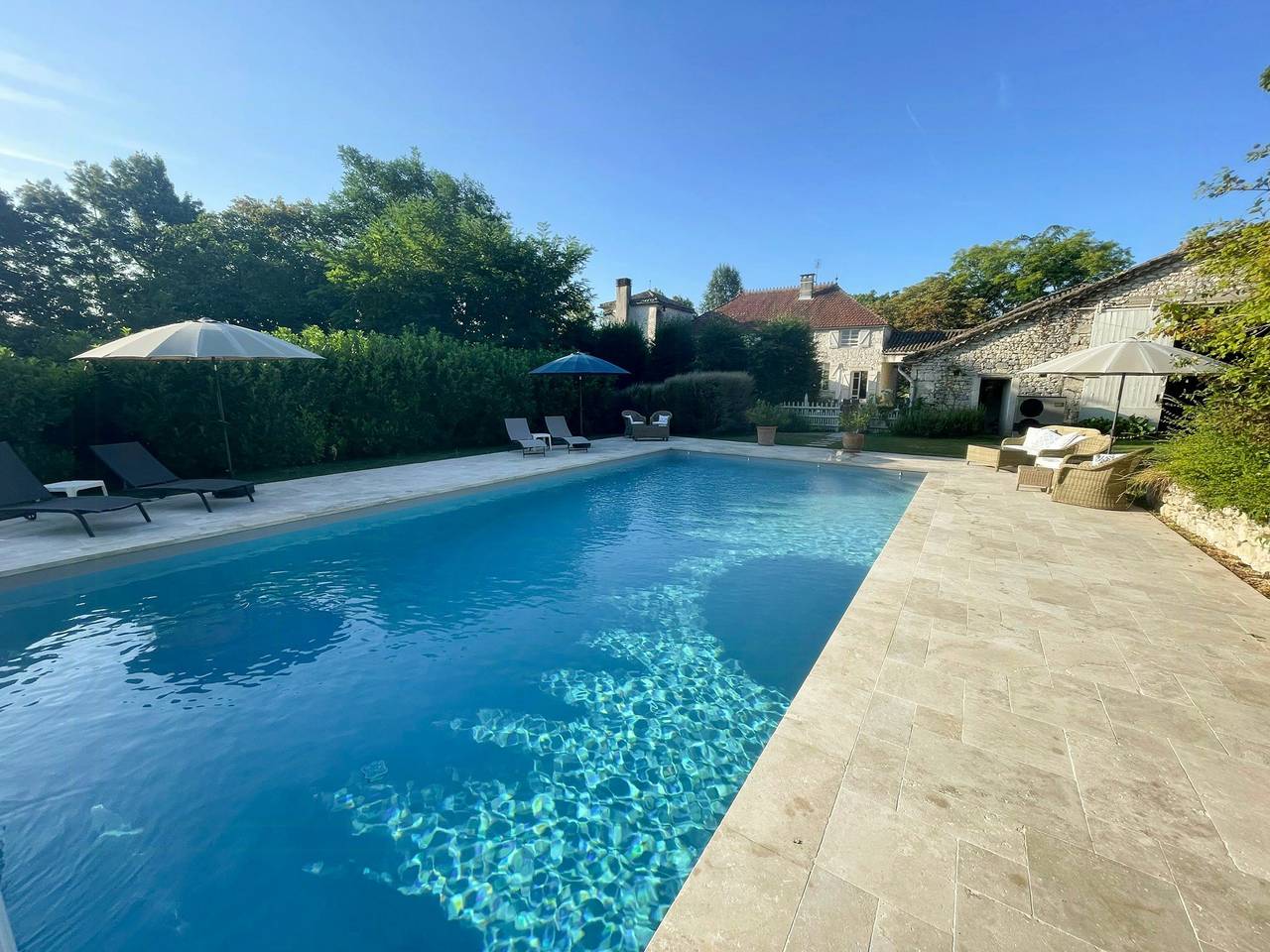 Manoir en pierre dans le Quercy in Belvèze, Tarn-et-Garonne