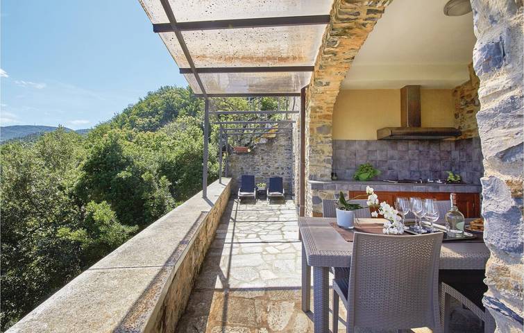 Appartamento con terrazza con WiFi, AC e letto singolo in Garlenda, Riviera di Ponente