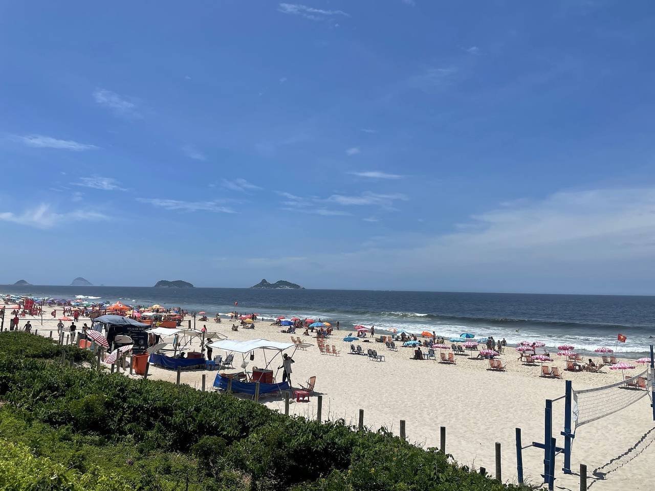 Appartamento intero, Grazioso appartamento con 2 camere da letto e vista sull'oceano a Rio in Barra da Tijuca, Rio de Janeiro