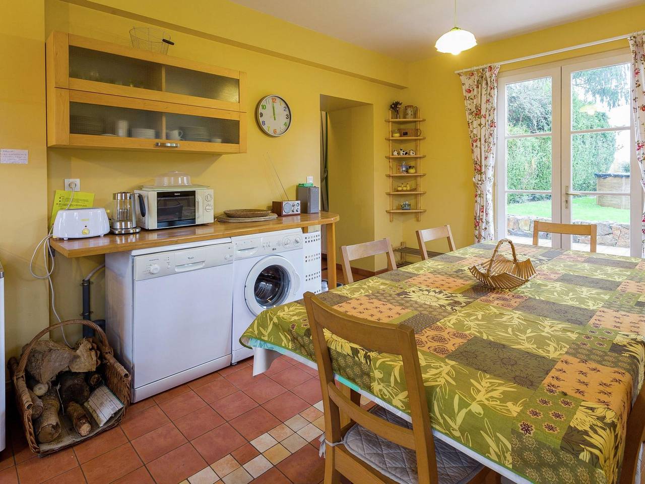 Maison de vacances pour 8 personnes avec jardin in Diges, Région d'Auxerre