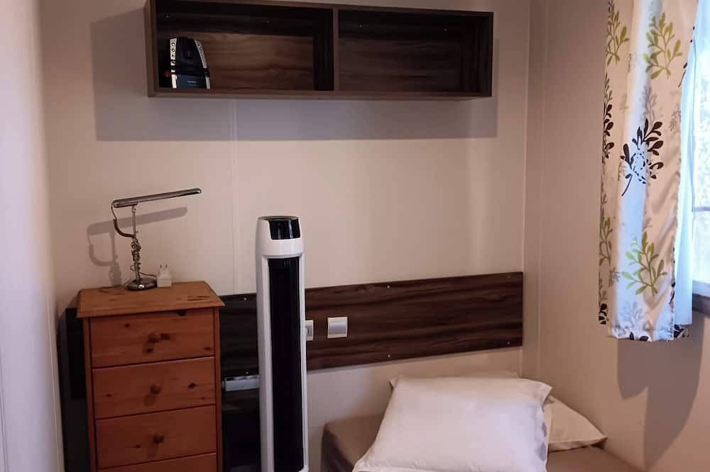 Mobilhome 3 bedrooms, vacation village Siblu 4 ⭐️ by the pond in Lattes, Côte d'Améthyste