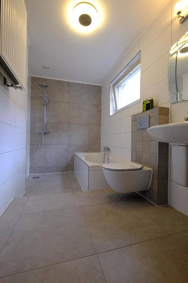 Ferienhaus für 4 Personen, mit Ausblick und Balkon in Anne Frank Haus - 3