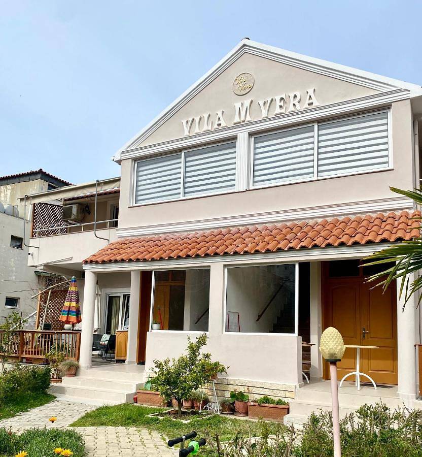 Vila M Vera Rooms with kitchen and Apartments in Durrës, Albanie