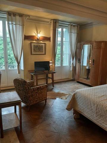 Cottage pour 2 personnes, avec jardin et piscine à Moux