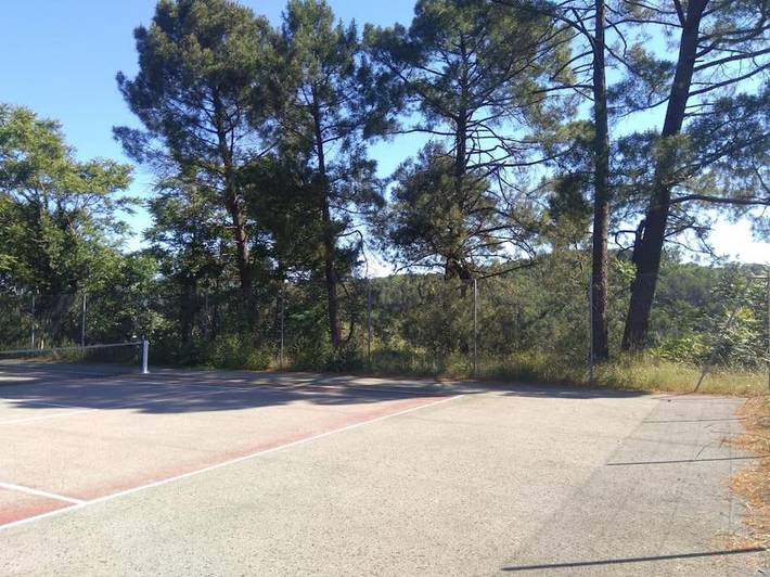 Location de vacances pour 5 personnes, avec terrasse et vue ainsi que jardin et piscine à Molières-sur-Cèze - 3