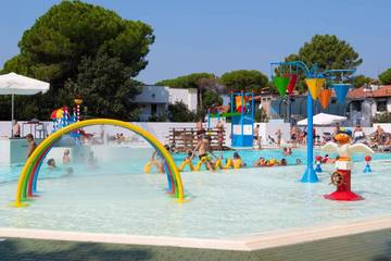 Camping per 4 Persone in Comacchio, Riviera Romagnola, Foto 1